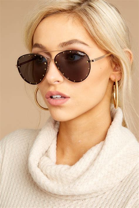 what stores sell quay sunglasses